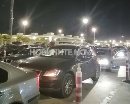 Нерви на границата с Турция -  българи чакат повече от 8 часа, за да се приберат