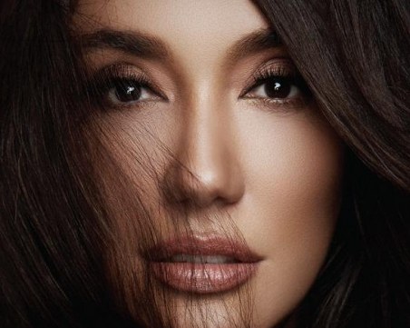 Синът на Мария Илиева неразделен с нея по време на националното й турне