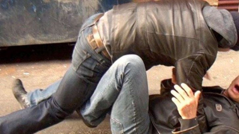 Мъж преби друг на бензиностанция в Сандански