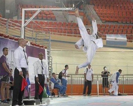 Български световен шампион по таекуон-до се цели в рекорд на Гинес