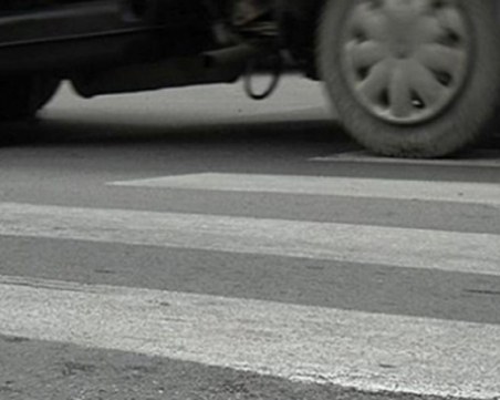 Блъснаха жена на пешеходна пътека в Бургас