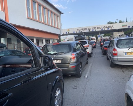 Натоварен трафик на граничните пунктове у нас