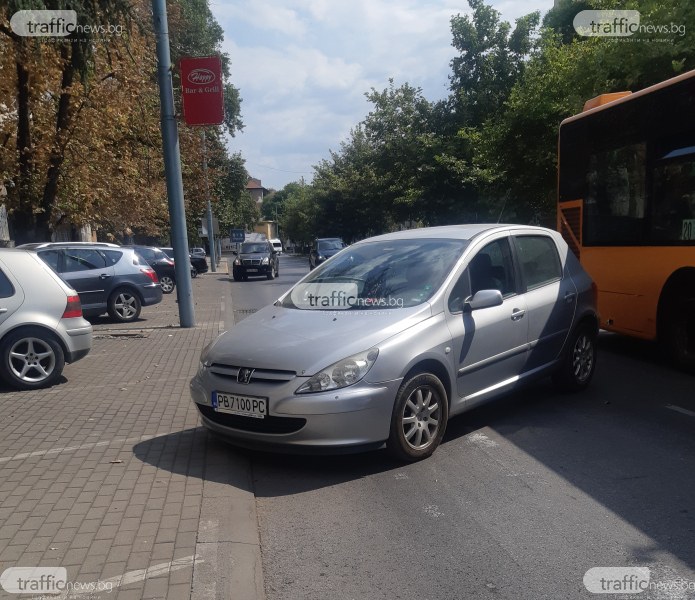 Пловдивчанин остави колата си на свободна, тя смени паркомястото си