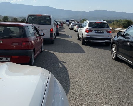 Километрична опашка и изнервени шофьори на Кулата