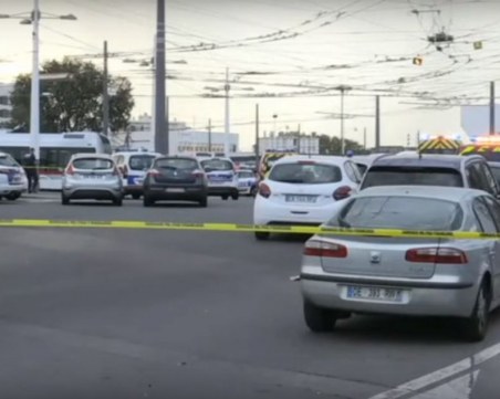 Нападение с нож във Франция: Един е загинал, а девет са ранени