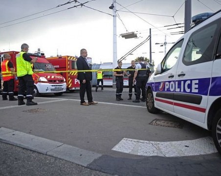 Атаката в Лион вероятно е терористично нападение
