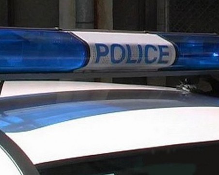 Окървавен труп на мъж в София, разследват убийство