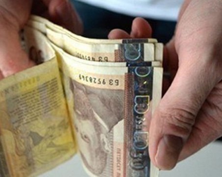 Тийнейджър задигна 12 000 лв. от познат в Септември, зазидал ги в пода на дома си