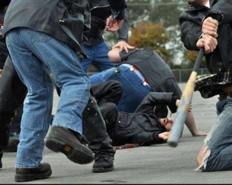 Два масови боя вдигнаха накрак полицията в Благоевградско