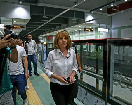 Фандъкова поиска нов мандат, обеща грижа за кварталите, още паркове и е-услуги