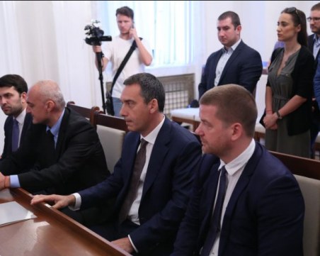 ГЕРБ отново първи, регистраха се в ЦИК