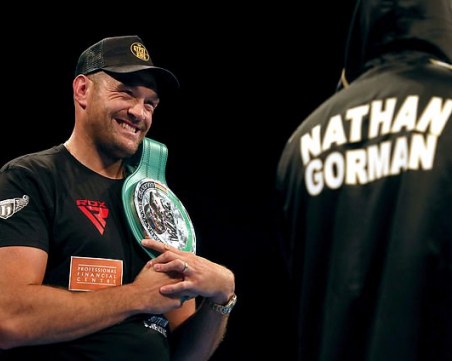 Тайсън Фюри засипа с подигравки Джошуа и Анди Руис