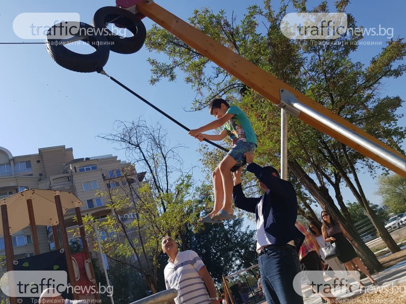 Огромна атракция - въжен тролей: Откриха детска площадка за половин милион в Пловдив