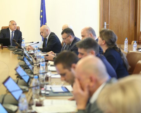 Кабинетът дава 144 млн. за Околовръстното на София, с 447 млн. спират свлачища