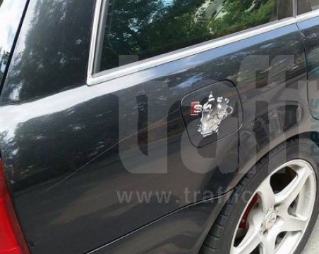 Арестуваха мъж, потрошил кола в града под тепетата