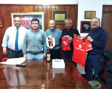 Босът на Локо посети още един аржентински гранд