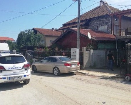 Оставиха за постоянно в ареста ромските лихвари Янко Джуджето и брат му