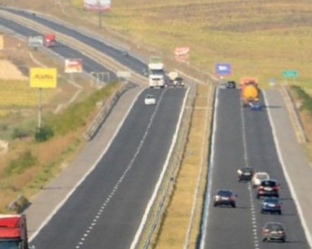 АПИ демонтира десетки билбордове по магистралите