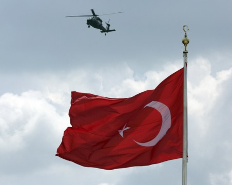 България предала терорист на Турция