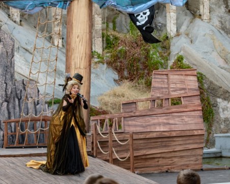 Внимание! Пеещи пирати дебнат на Бунарджика в Пловдив