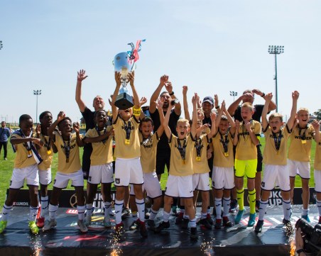 Андерлехт спечели силния детски турнир в Коматево