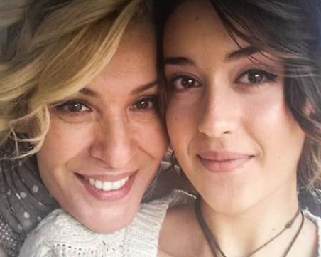 Кола блъсна дъщерята на Гала, докато била на море