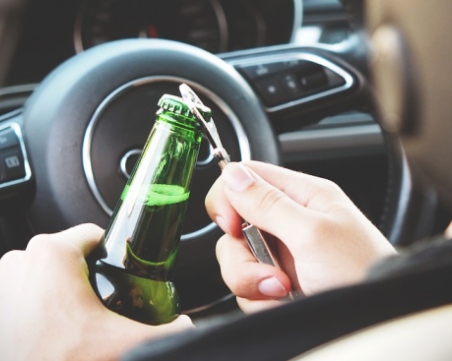 Рекордьори! Хванаха двама шофьори с над 3 промила алкохол