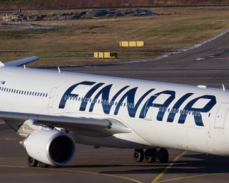 Самолет, пътуващ за Париж, кацна аварийно заради починал пасажер