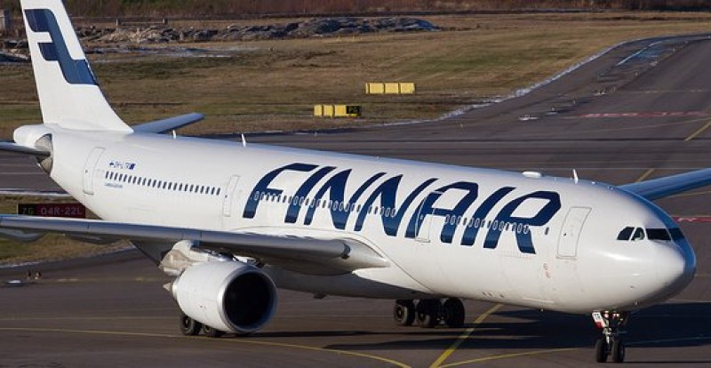 Самолет, пътуващ за Париж, кацна аварийно заради починал пасажер