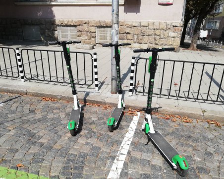Надпревара за тротинетки: Още една фирма пусна ековозила в София