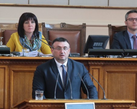 ДАНС: Николай Малинов е получавал в Москва задачи и пари за шпионажа