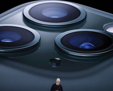 iPhone 11 с нова функция и защо хората започнаха да се подиграват на Slofie