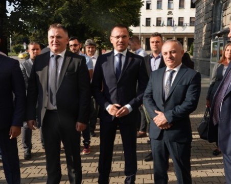 ВМРО чакаха последния момент, за да се регистрират за местния вот