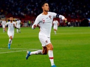 Роналдо изригна с 4 гола за гръмка победа на Португалия