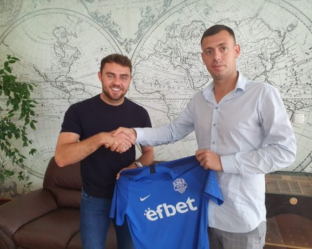 Арда с трансферен удар! Взе бивш играч на Ливърпул