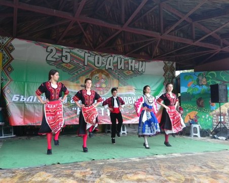 Хубава си татковино! Нестинари, бирфест и улица на занаятите пред НДК