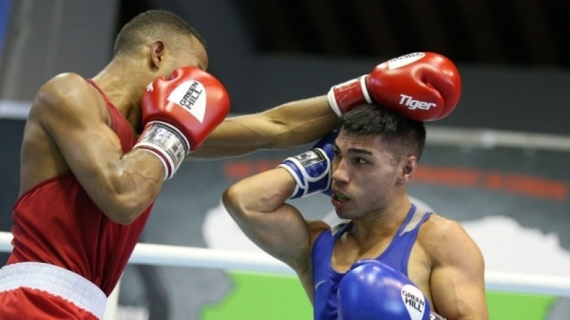 Даниел Асенов с победа на световното по бокс