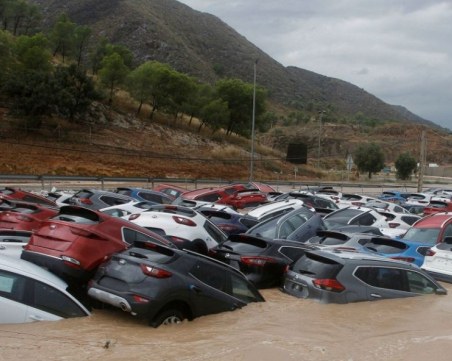 Шестима вече са загиналите при невижданите порои в Испания