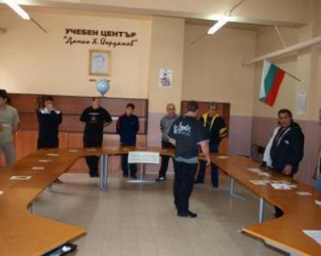 191 първолаци в софийския затвор, 60 жени с присъди сядат зад чиновете в Сливен