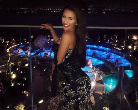 Гери-Никол си подари почивка в Дубай