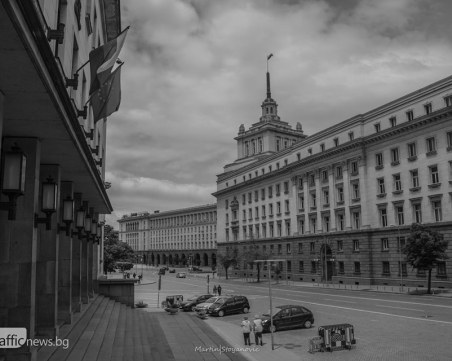 Забраняват паркирането в центъра на столицата още от сутринта