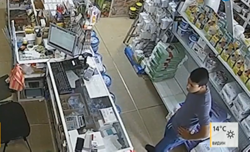 Апаши откраднаха телефон от железарски магазин в София