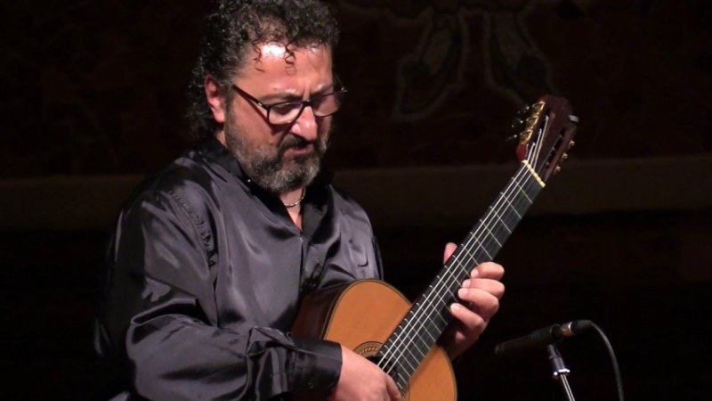 Китаристът-виртуоз Аниело Дезидерио открива Plovdiv GuitArt Festival