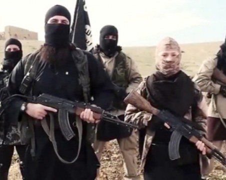 Facebook създавал страници на Ислямска държава и Ал-Кайда