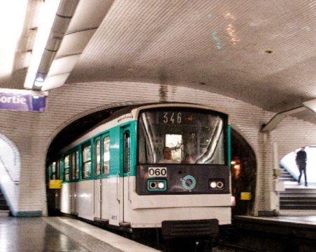 Влак без машинист вся паника в парижкото метро