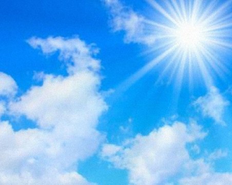 Дъждовете спират днес, но градусите няма да минат 22