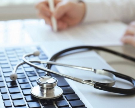 Горещ дебат: Да се плащат ли въобще първите три дни от болничните