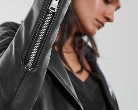 Как да се грижим за дрехите си от естествена кожа?