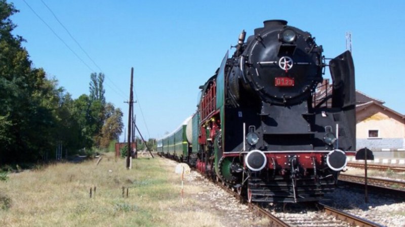 Ретро влак до Черепишкия манастир тръгва в Деня на независимостта