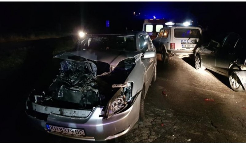 Тежка катастрофа между 6 коли на пътя София – Перник, има пострадали